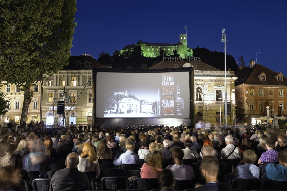 Kino na prostem v mestu