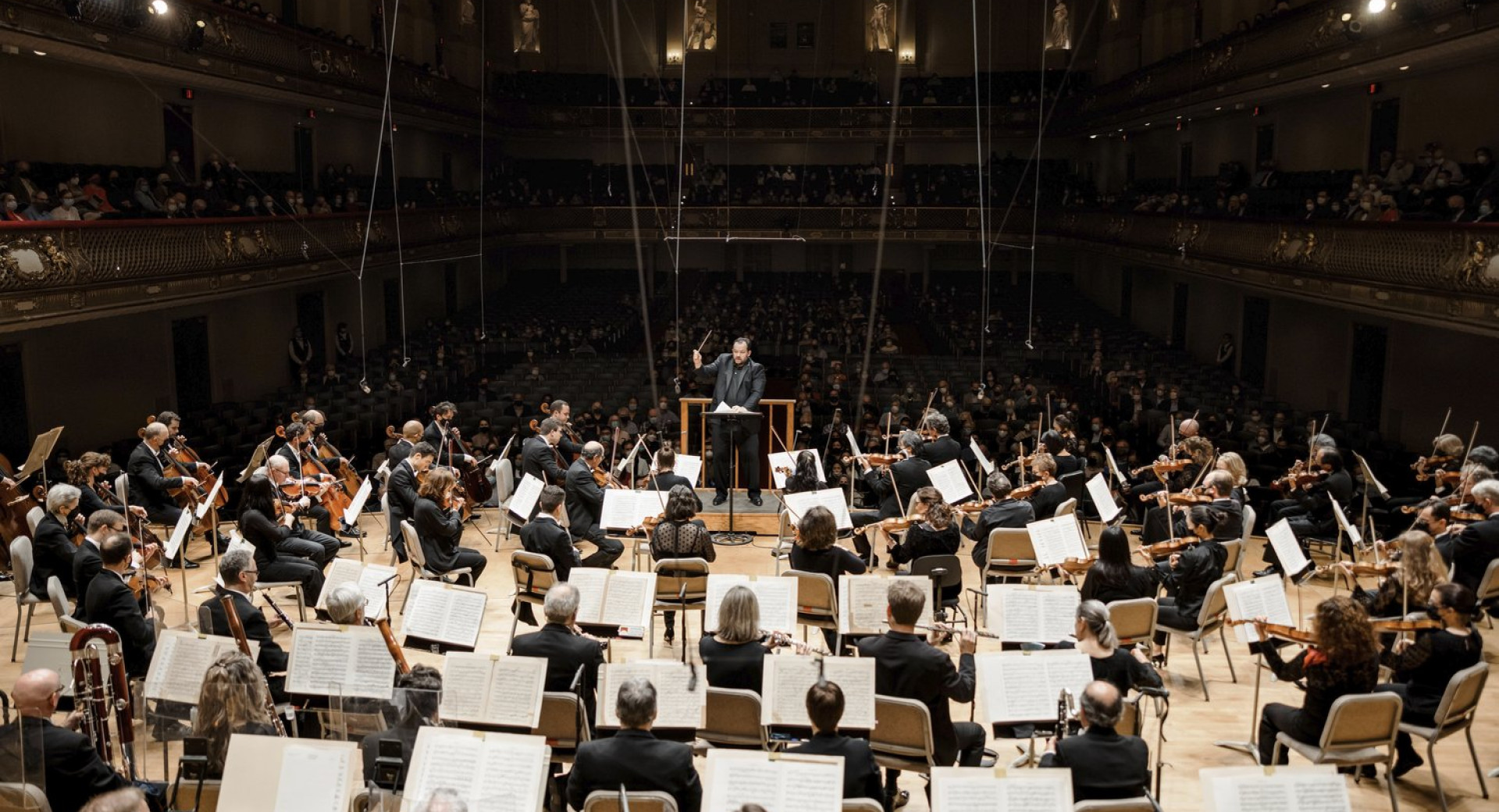 Orkester z dirigentom med nastopom; Bostonski simfonični orkester