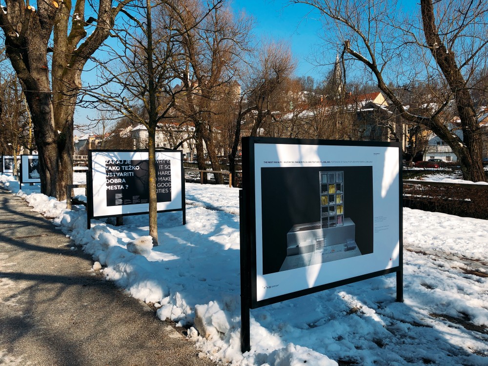 Razstava na Krakovskem nasipu.