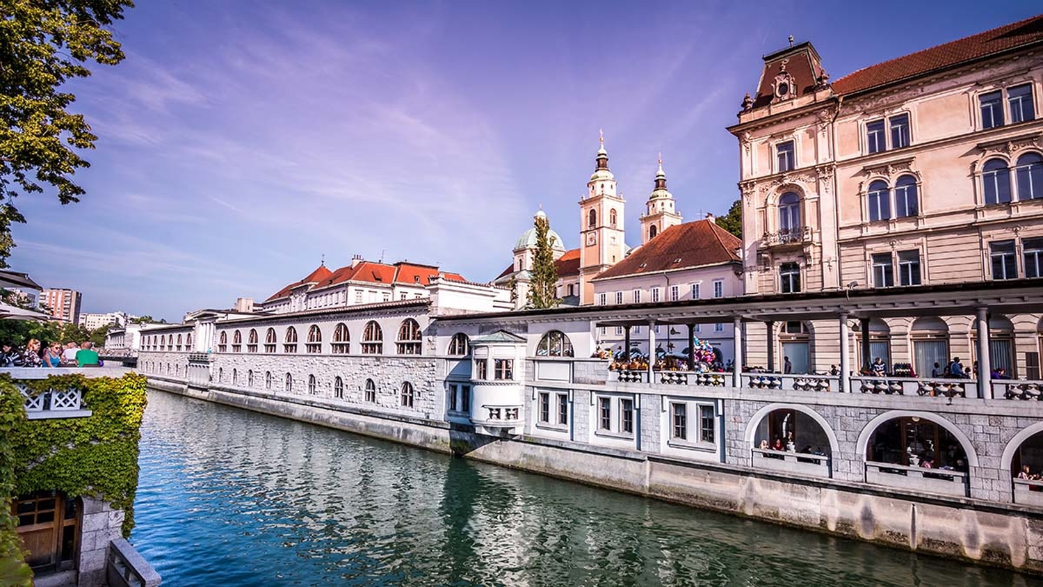 Plečnikove arkade na osrednji ljubljanski tržnici