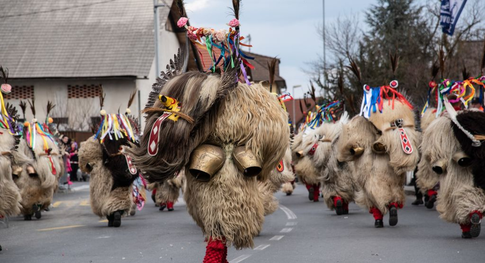 Podkrimski karneval, na fotografiji kurenti