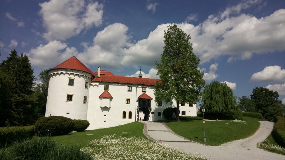 Zunanjost grada.