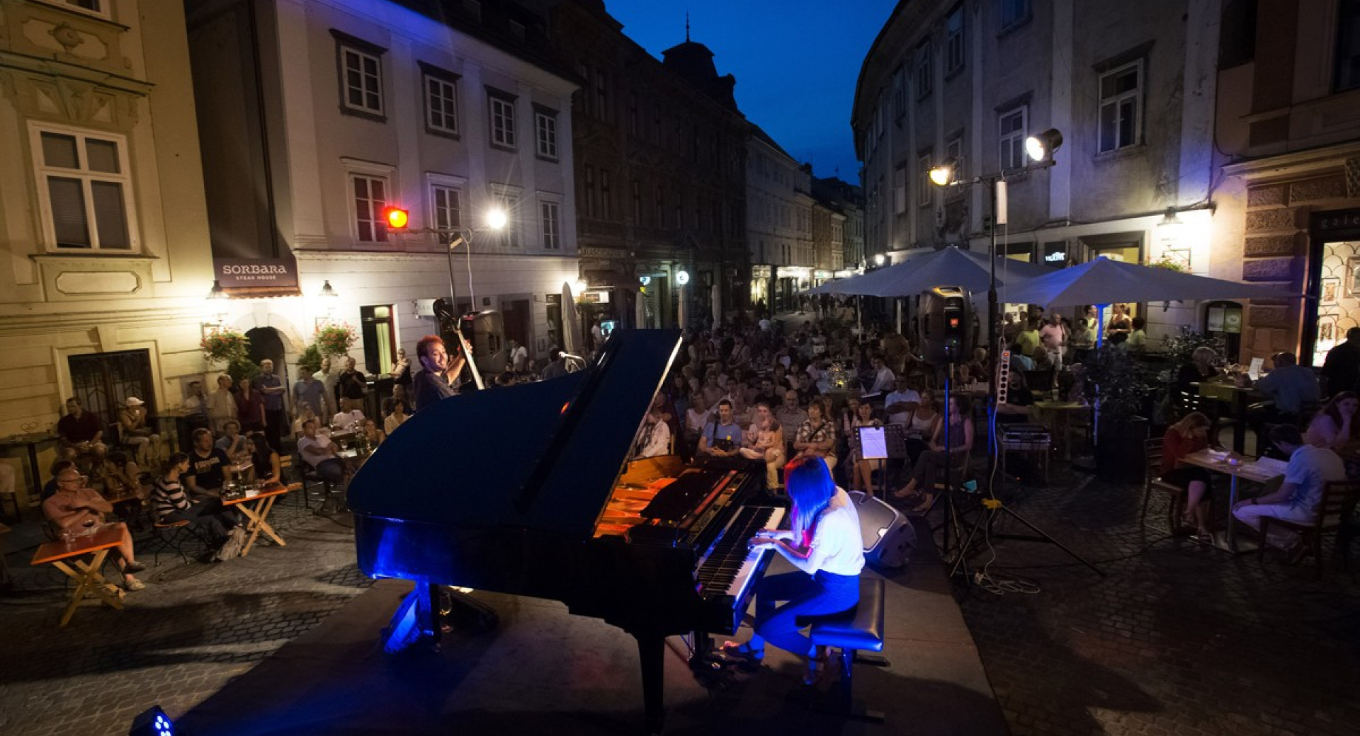 Koncert na Mestnem trgu.