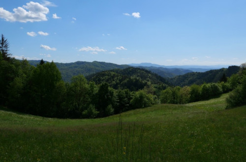 Panorama hribovja.