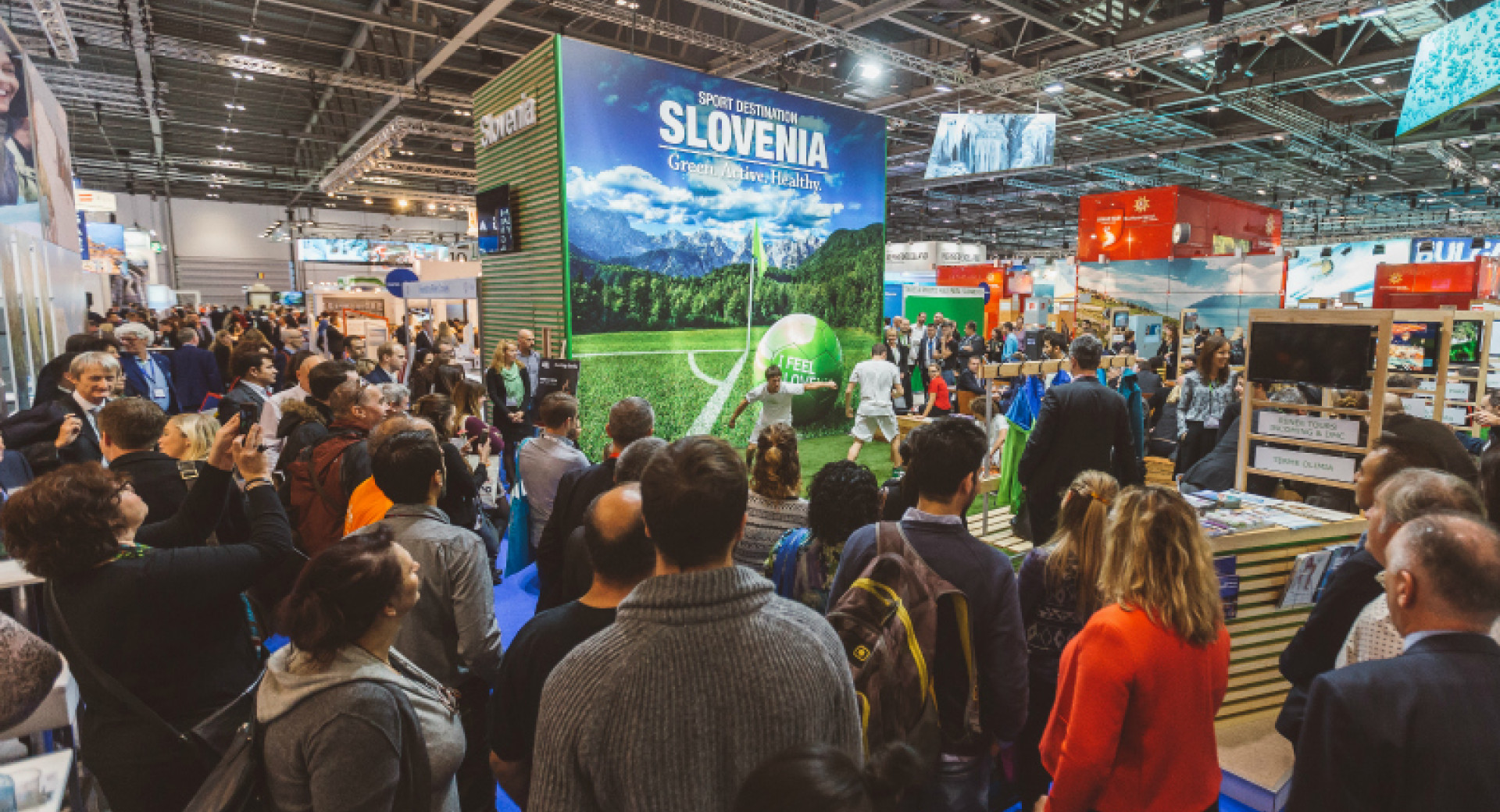 Stojnica Slovenije in Turizma Ljubljana na sejmu.