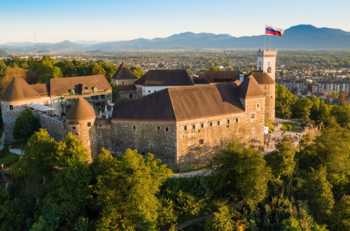 Ljubljanski grad s ptičje perspektive