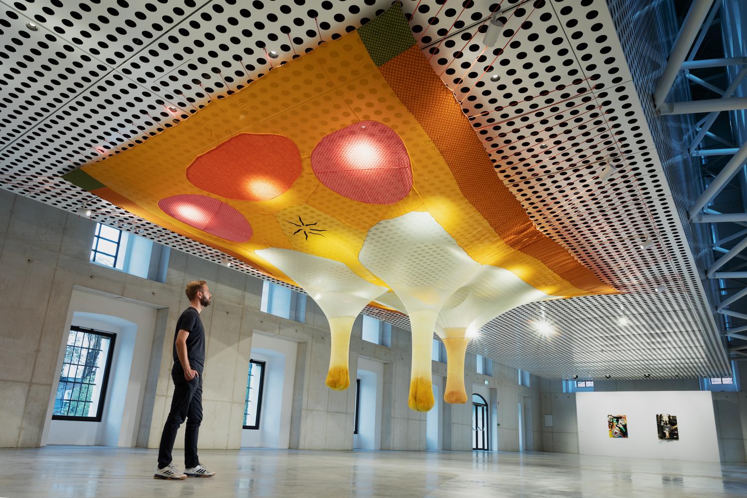 Razstava Čudovitost spomina: Ernesto Neto, Življenje je reka