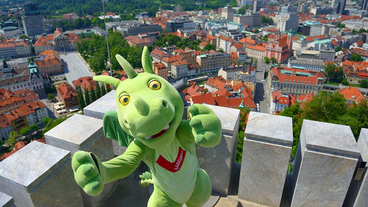 Dragon mascot photo Mankica Kranjec