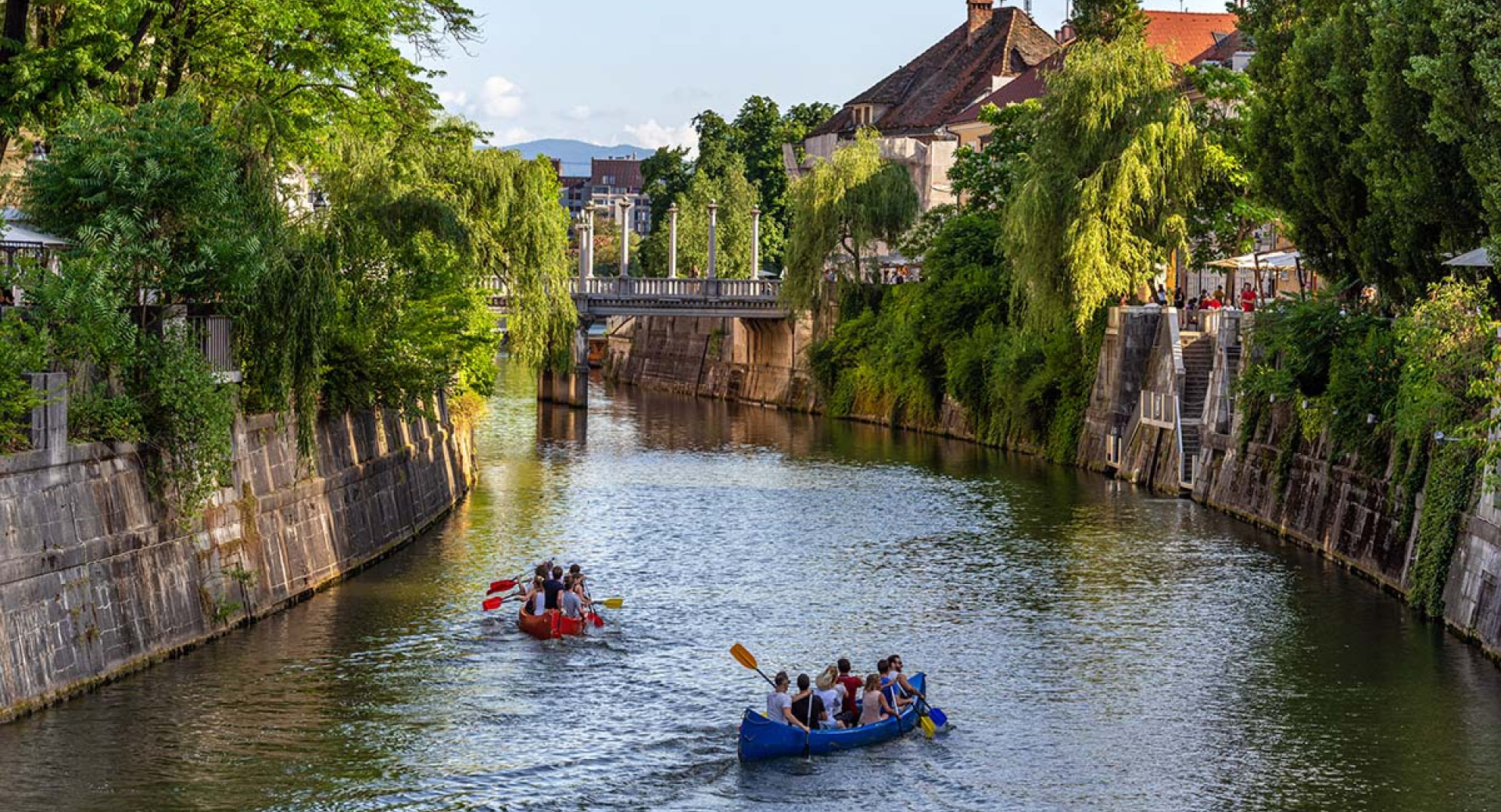 canoe on ljubljanica photo Andrej Tarfila STO