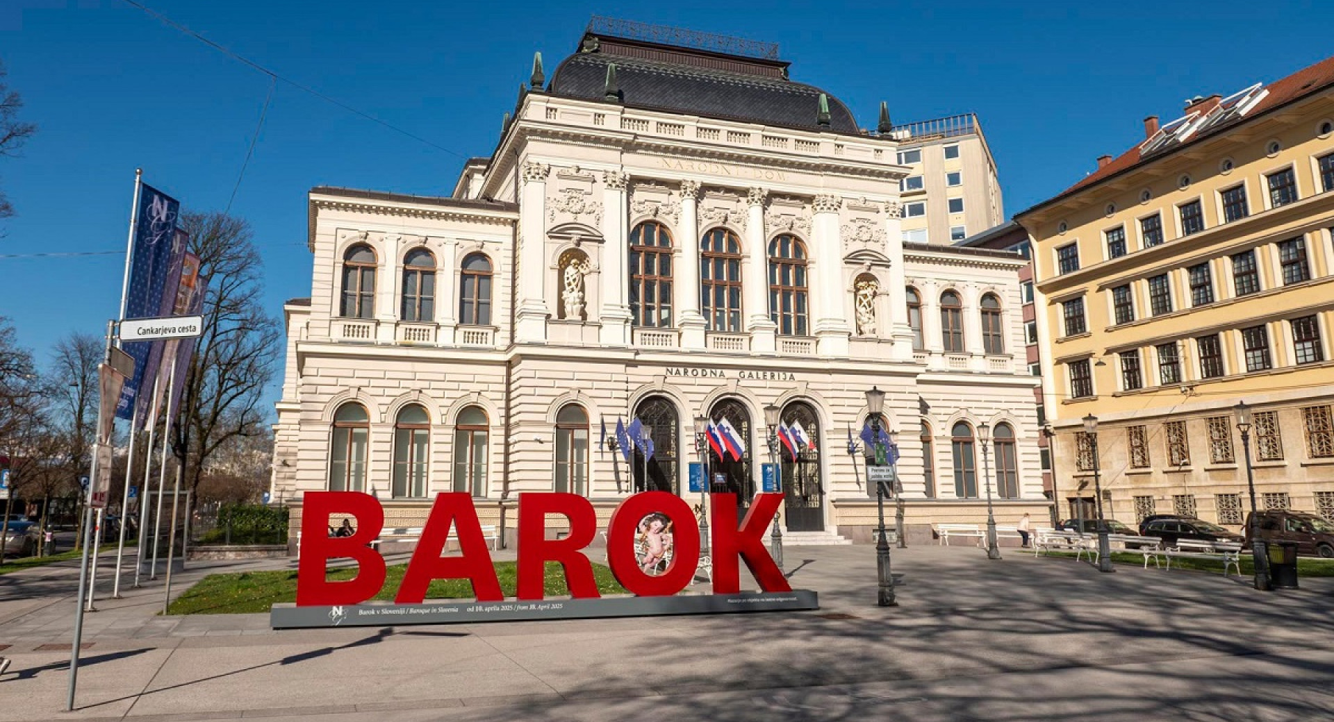Exterior of the National Gallery with the Baroque sculpture.