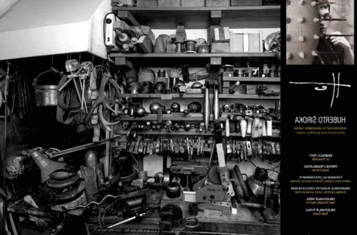 Delavnica z razlicnimi orodji za izdelovanje nakita.