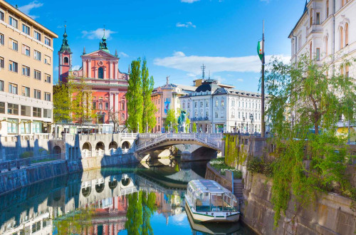 Tromostovje ladjica na Ljubljanici 2014 Matej Kastelic Mostphotos4