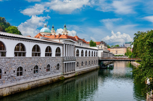 Trznice, foto Eugene Kuznetsov - Unsplash