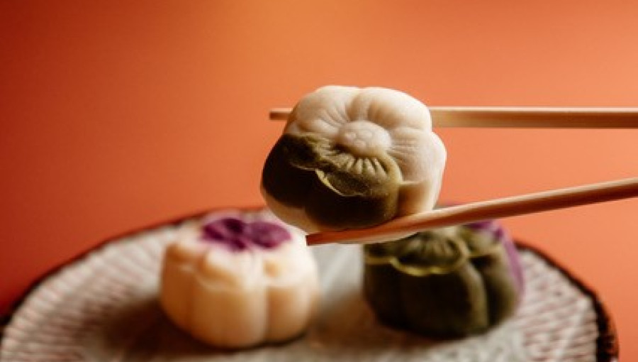 Tri majhne slascice na kroznicku.