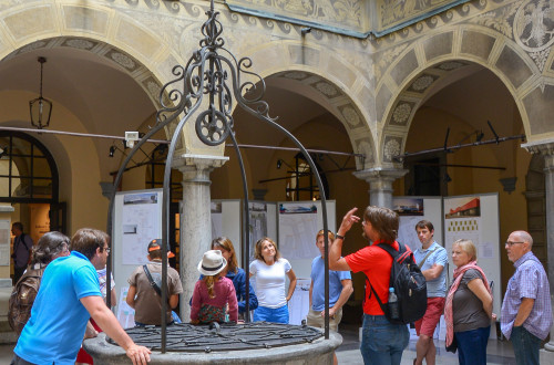 city hall courtyard dunja wedam