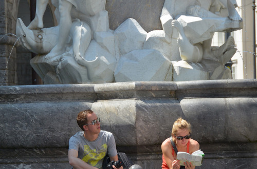 robba fountain sitting on stairs dunja wedam