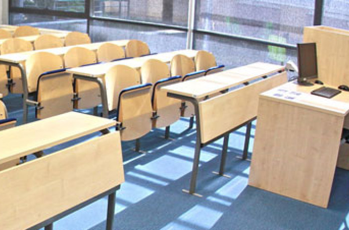 FDV Lecture room 13 Predava