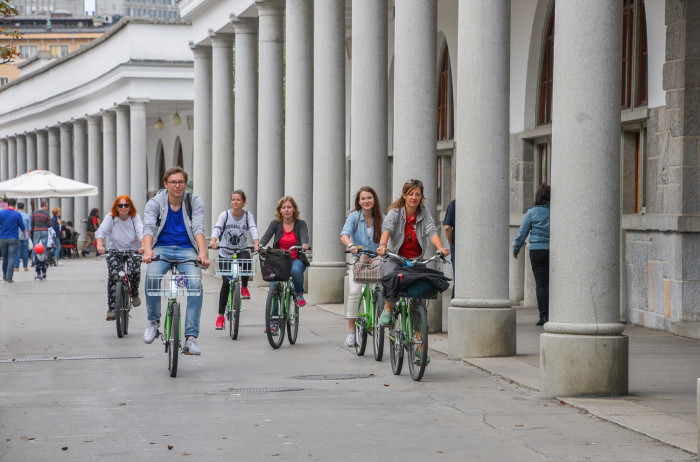 S kolesom po Ljubljani D. Wedam