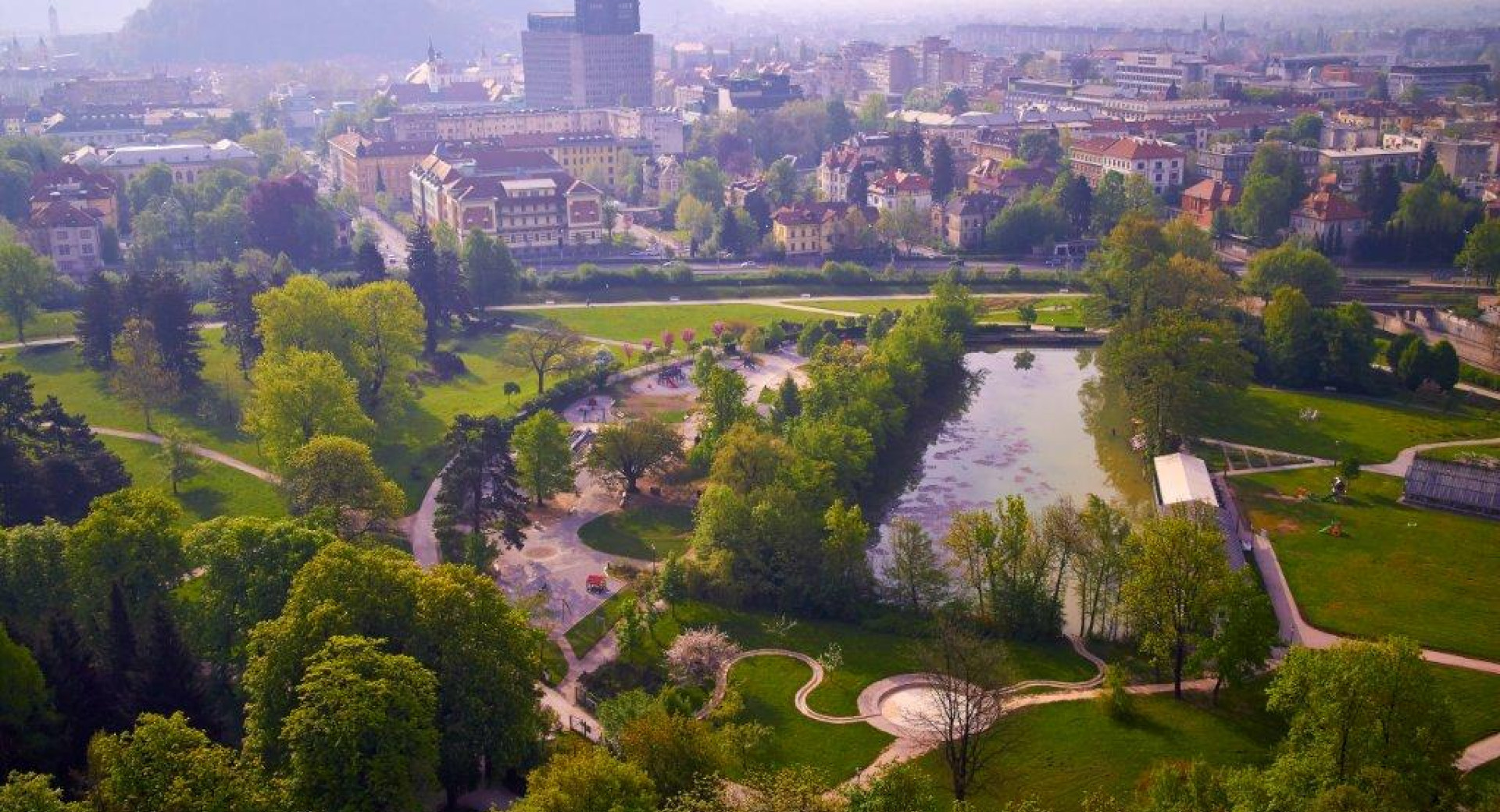 Maja v Ljubljani za petino več nočitev kot lani – prvih pet mesecev tako postreglo z izboljšanjem lanskega rekorda za 2 odstotka