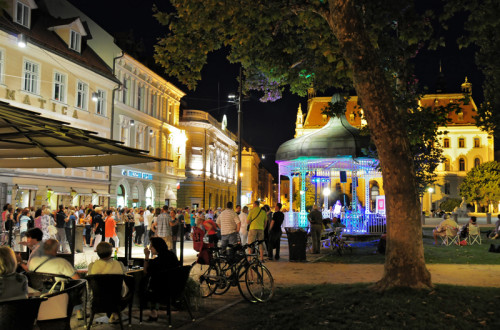 Poletno razigrana Ljubljana: »Dogaja na vsakem koraku«