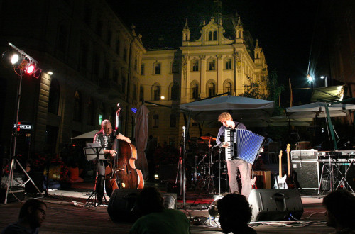 Koncert na Starem trgu.