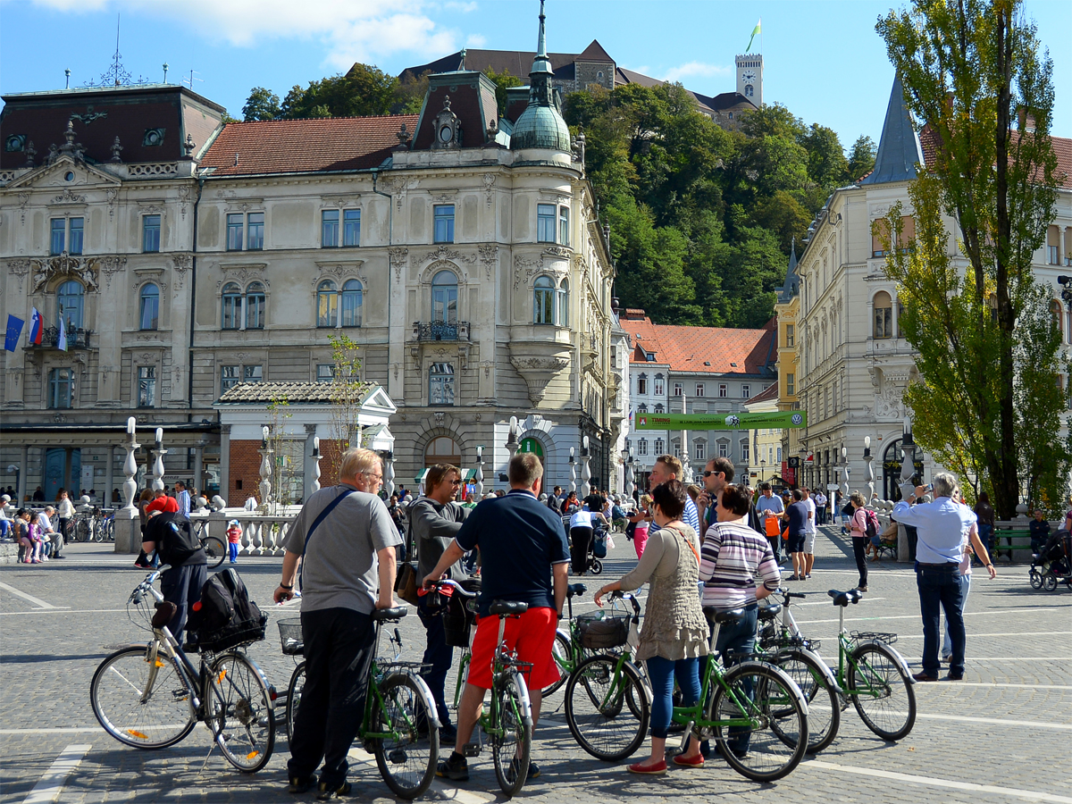 Z aprilom v Ljubljani poletni urniki izletov – vsak dan na voljo med 5 in 14 različnih organiziranih doživetij iz Ljubljane po regiji in Sloveniji