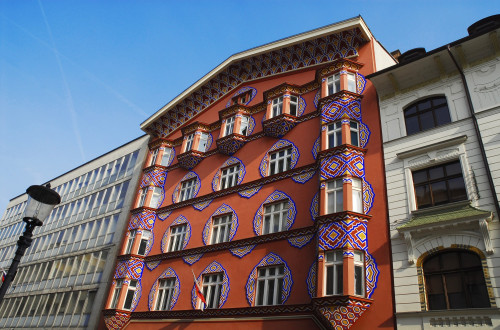 The exterior of Vurnik House.