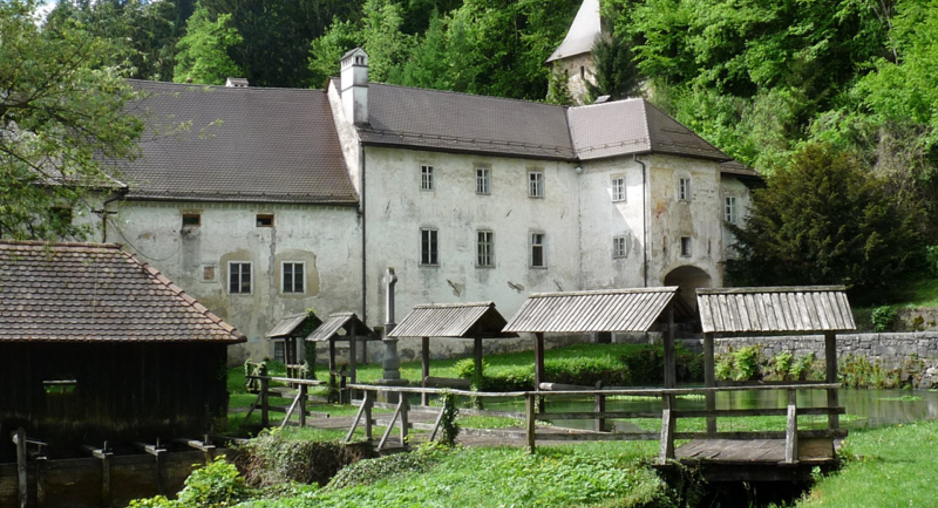 Zunanjost gradu.