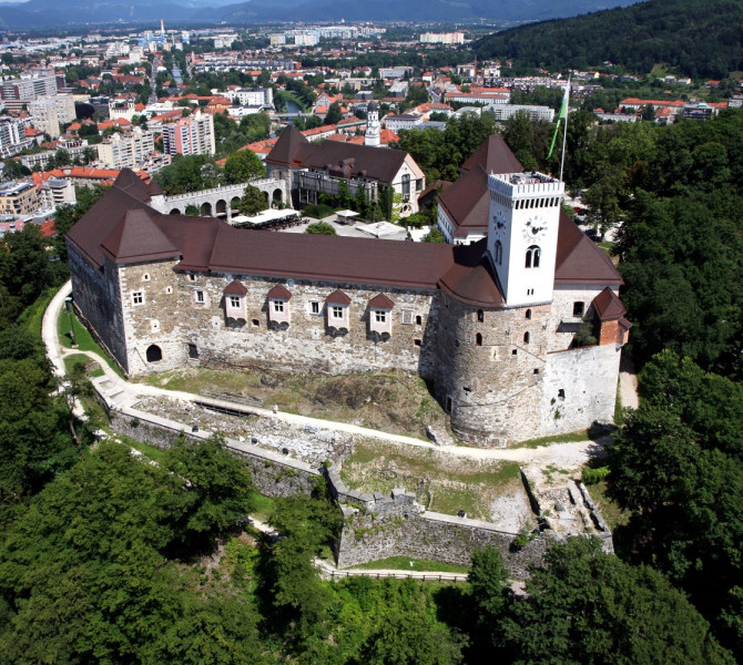 ljubljaa-castle-primoz-hieng-3.jpg