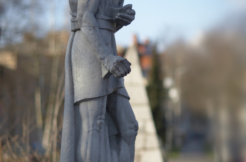 Kip sv. Janeza Krstnika na Trnovskem mostu.