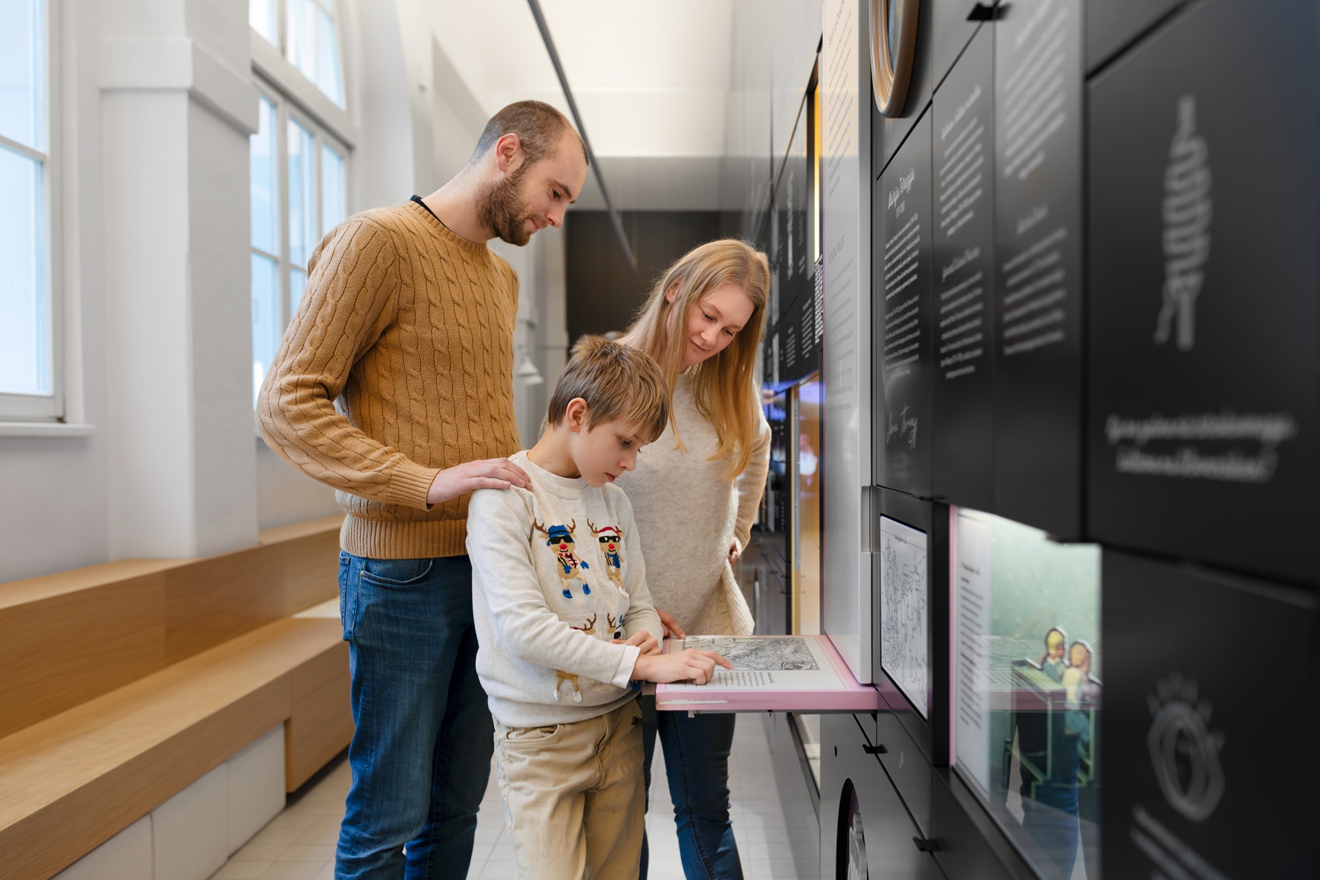 Slovenski solski muzej 1920px Stalna razstava Sola je zakon 2. Foto Andrej Peunik