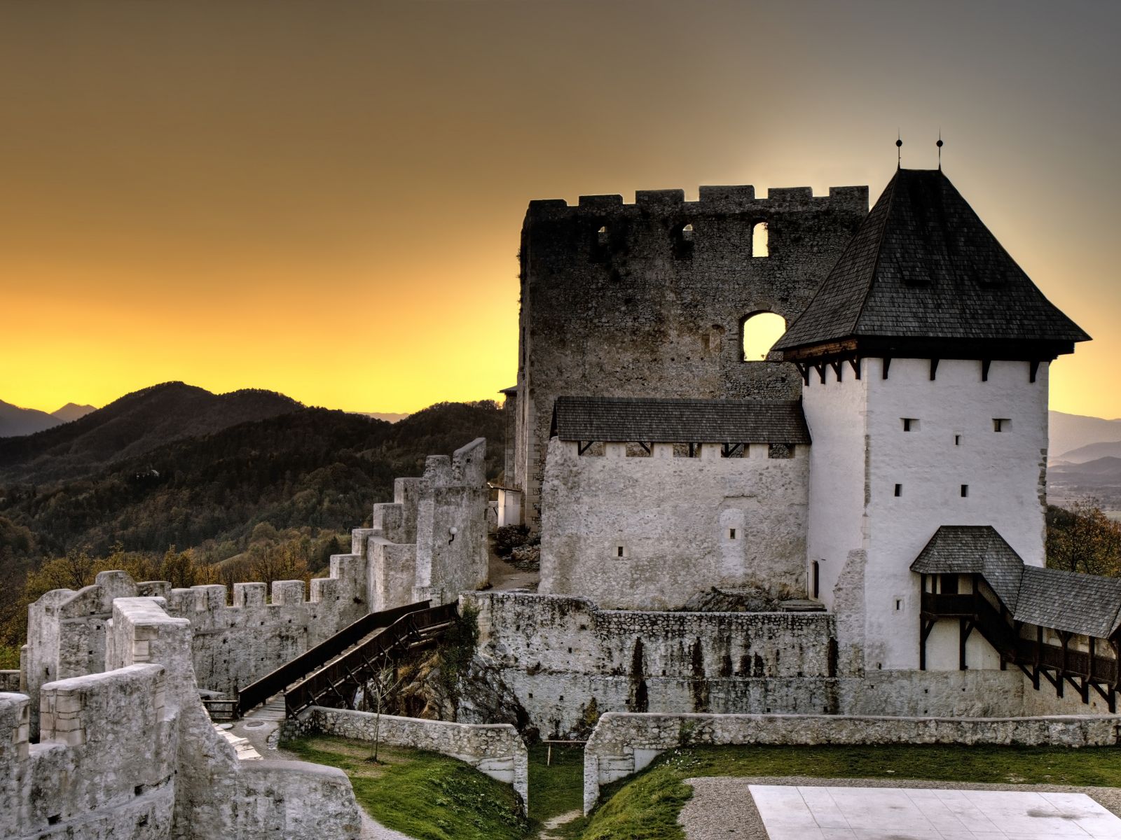 slovenia-explorer-ptuj-celje-01 (3).jpg
