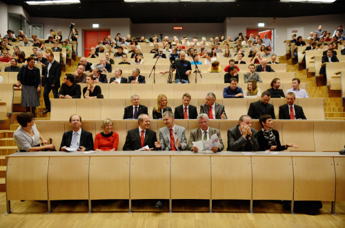 FRI predavalnica A 300 oseb