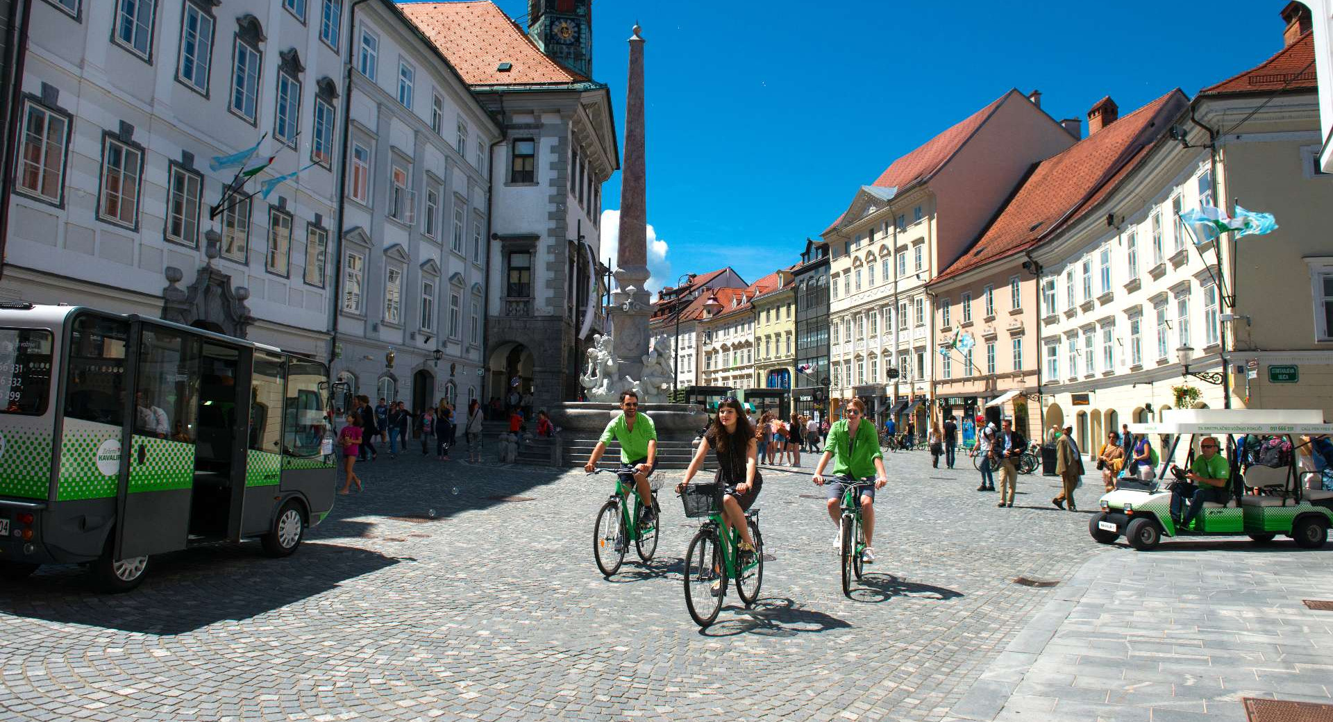 Kavalir Mestni trg 2016 Mankica Kranjec Nea Culpa