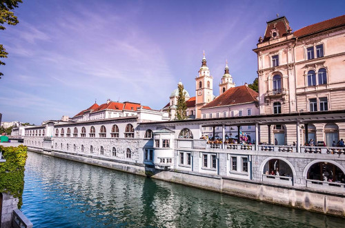 Ljubljanica Plecnikove trznice Blaz Pogacnik