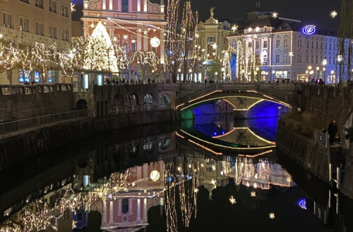 Praznično okrašena Ljubljana.