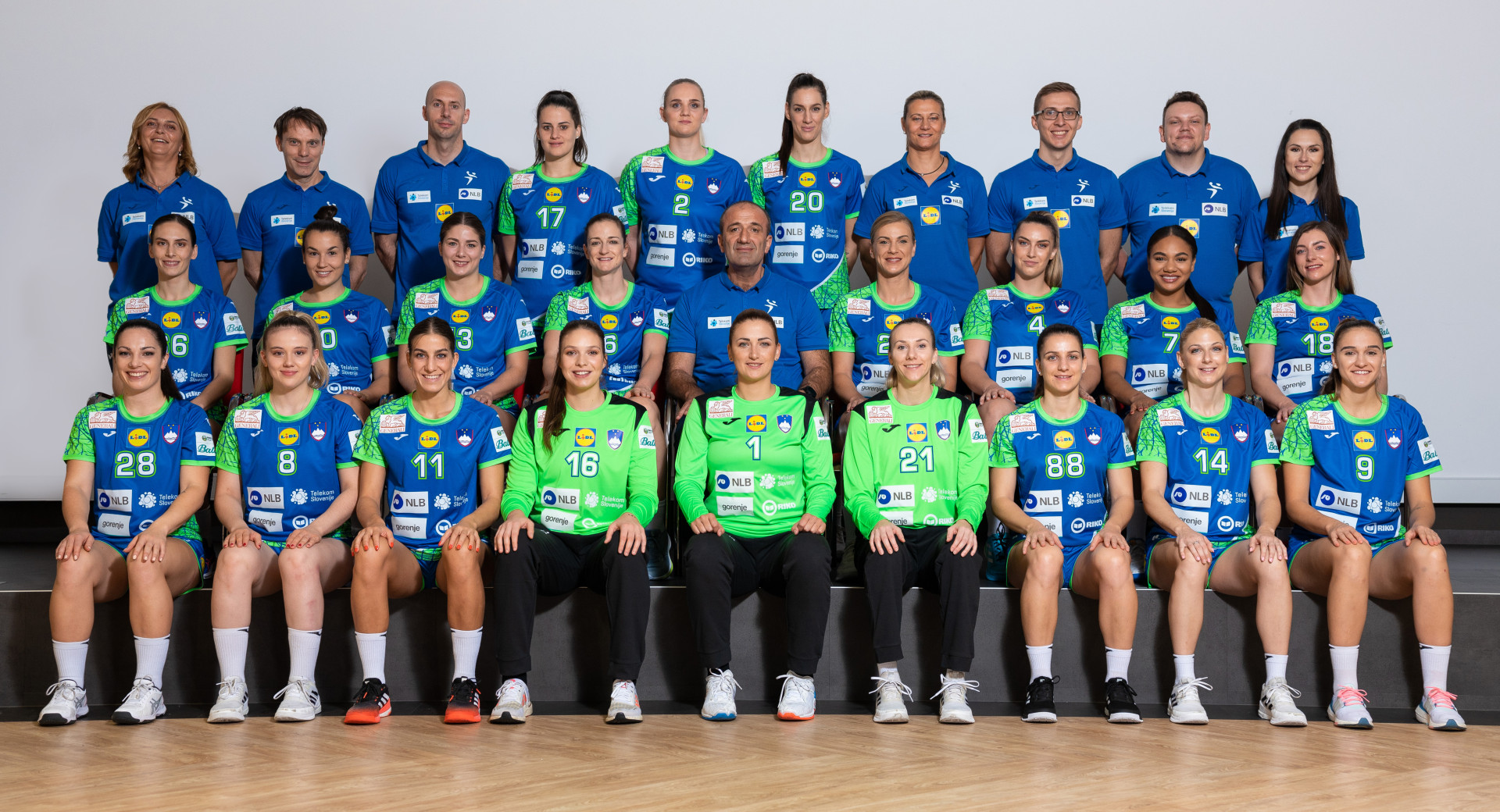 Group photo with women handball players.