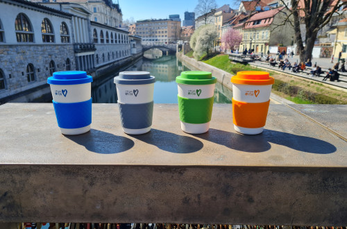 Spletna trgovina kavni loncki na mostu