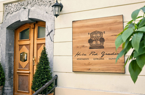 apartma hisa pod gradom