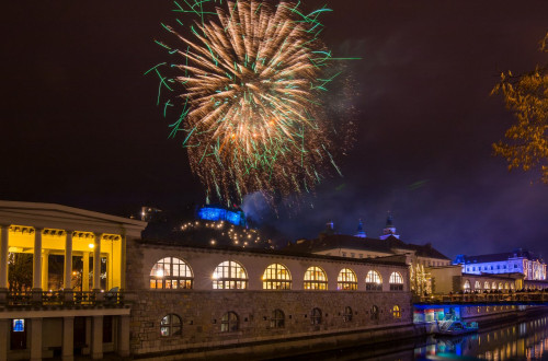 Novoletni ognjemet z z Ljubljanskega gradu.