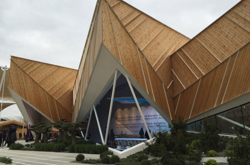Stavba Slovenije na Expo Milano.