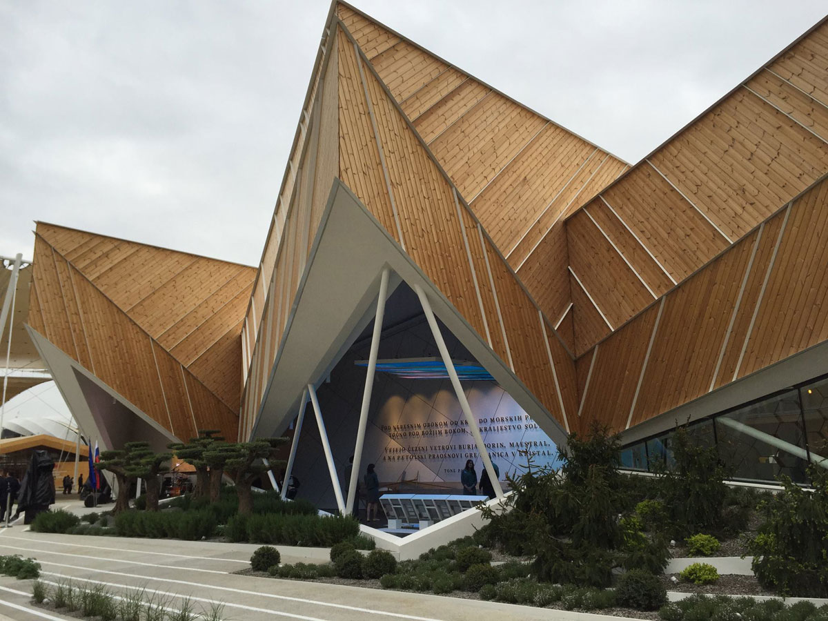 Stavba Slovenije na Expo Milano.