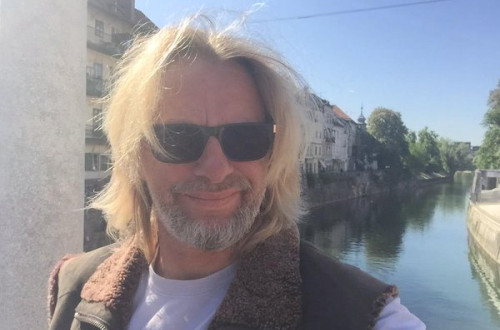 Henry Cole ob reki Ljubljanici.