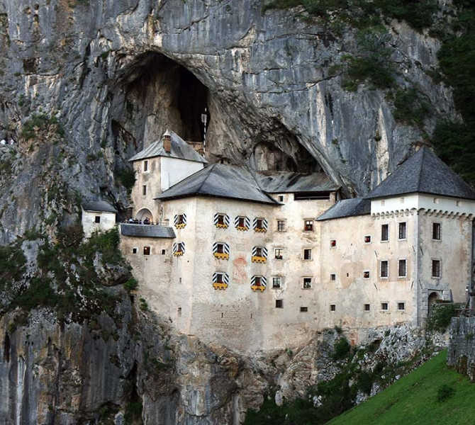 A castle on a steep cliff.