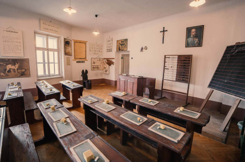 solski muzej urska boljkovac