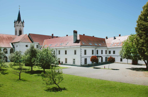 Samostan Mekinje_zunanjost21